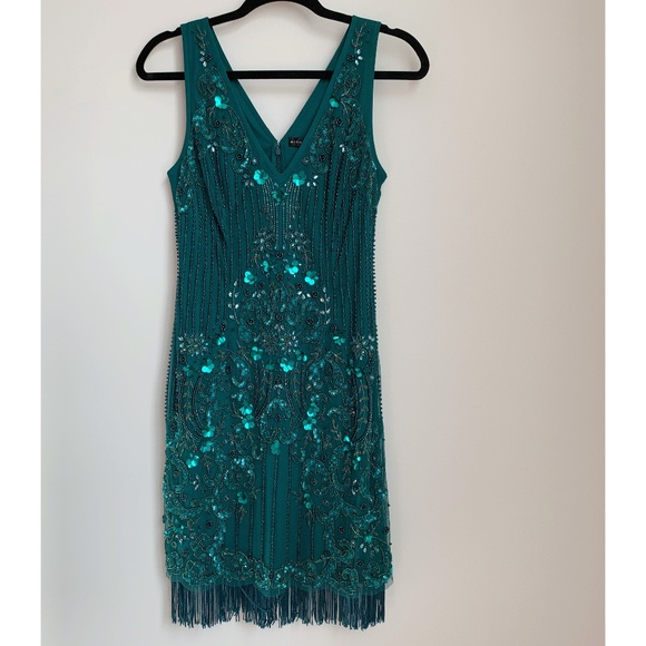 emerald green flapper dress
